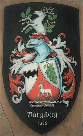 Wappenschild Holz mit Rueggeberg Familienwappen
